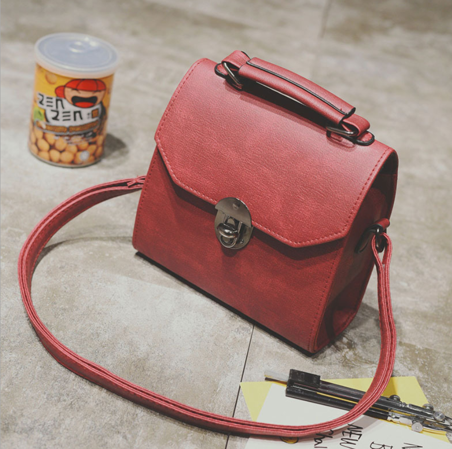 Vintage diagonal cross bag