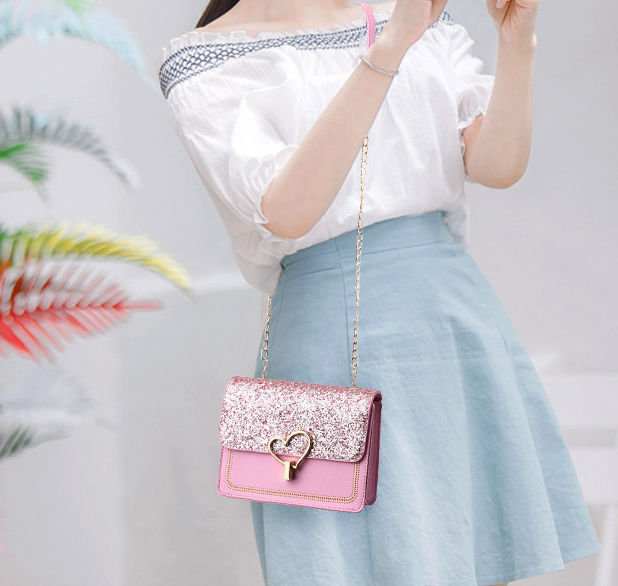 Chain cross-body bag