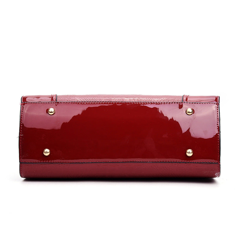 Crocodile Print Smiley One-Shoulder Cross Bag