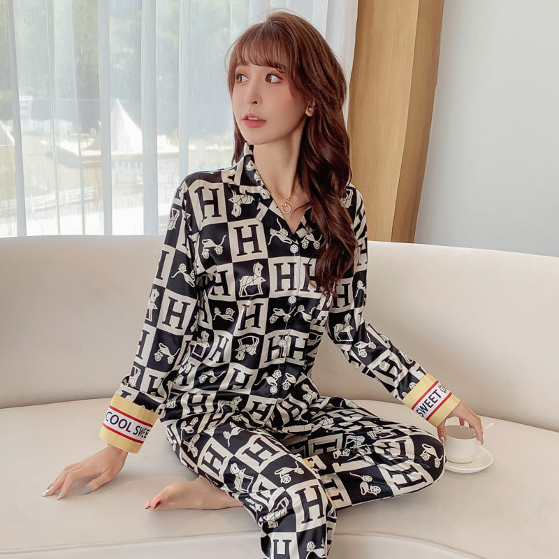 Long-sleeved Spring And Autumn Cardigans