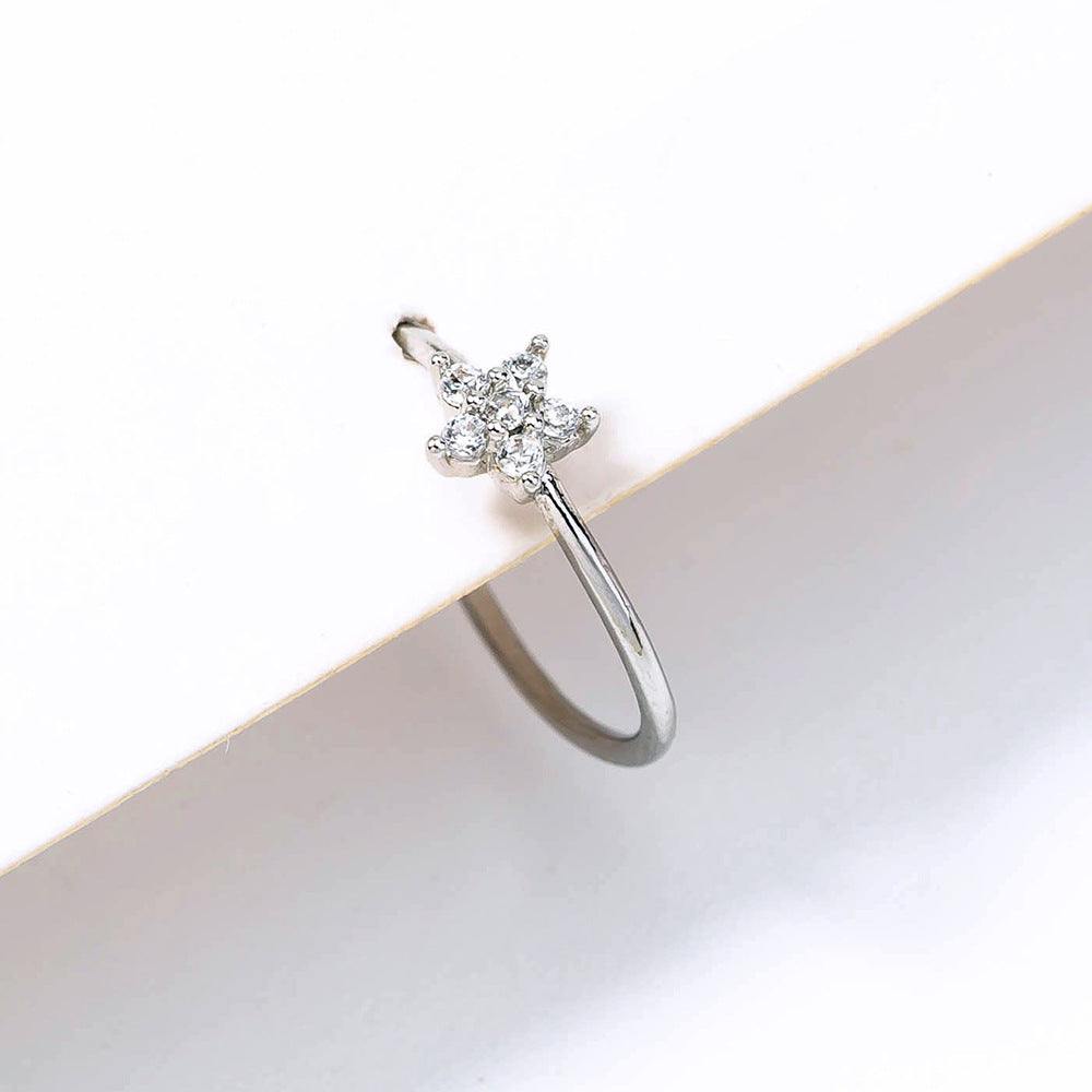 Niche Star Nose Ring Piercing